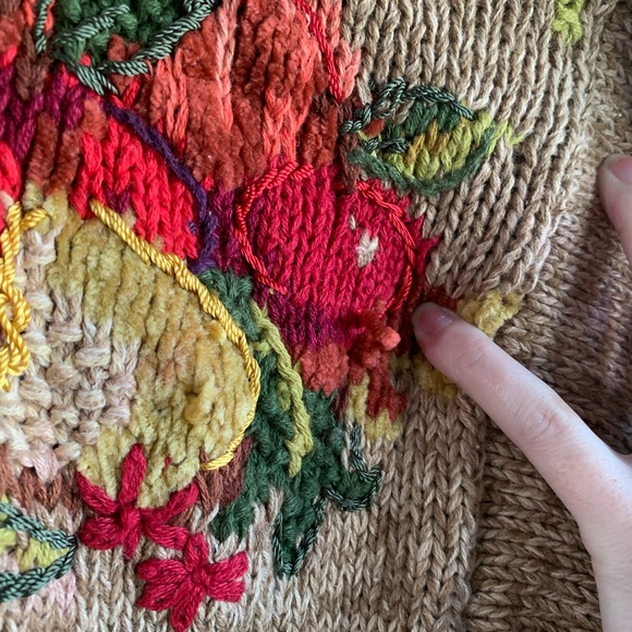 Heirloom collectibles Floral Knit Women's Sweater - Picture 8 of 16